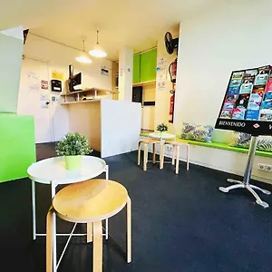 And Basic Universitat For Young , Barselona İspanya